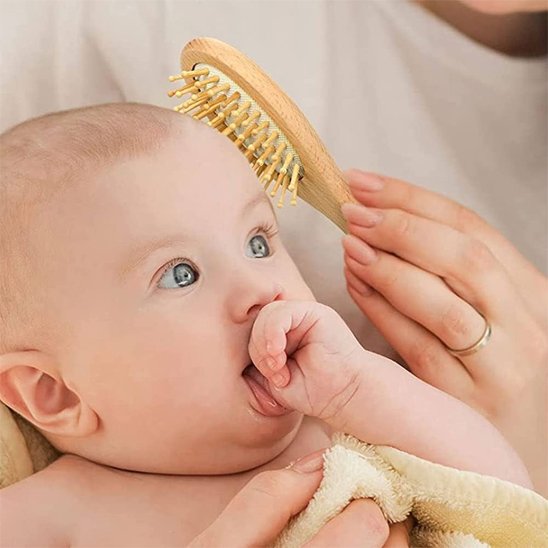 Brosse cheveux bebe