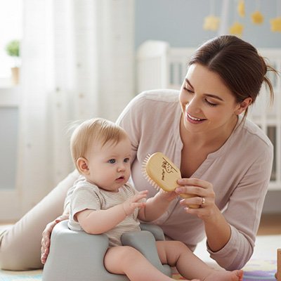Brosse cheveux pour bebe 